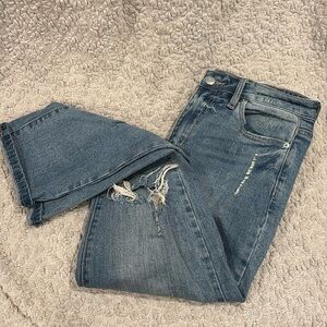 Women’s size 7 distressed denim, stretchy jeans, ankle length, medium wash